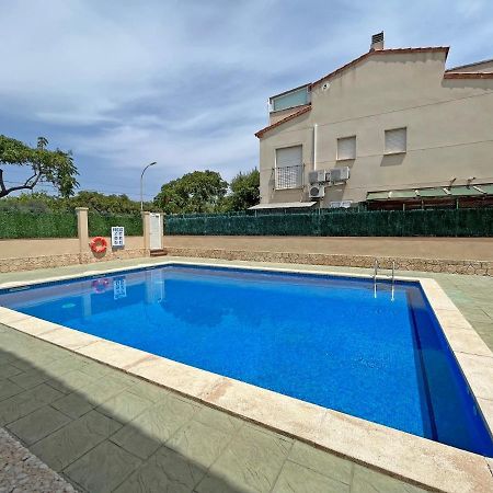 Casa En Vilafortuny Con Barbacoa Piscina Comunitaria Cambrils Exterior photo